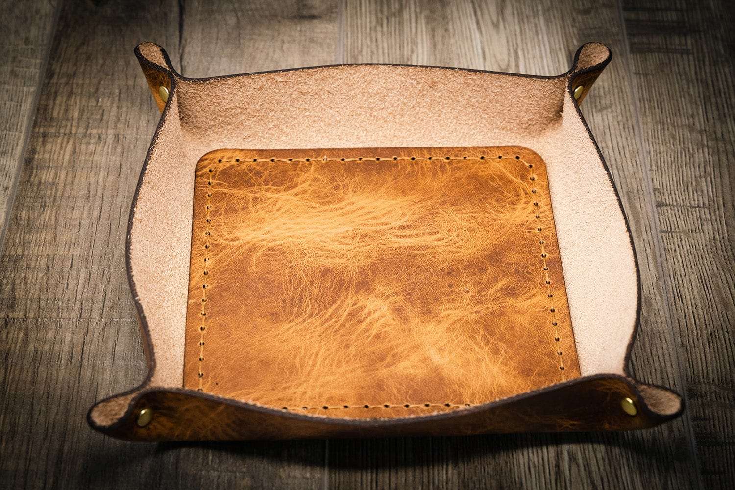 Valet Tray - Saddle Tan