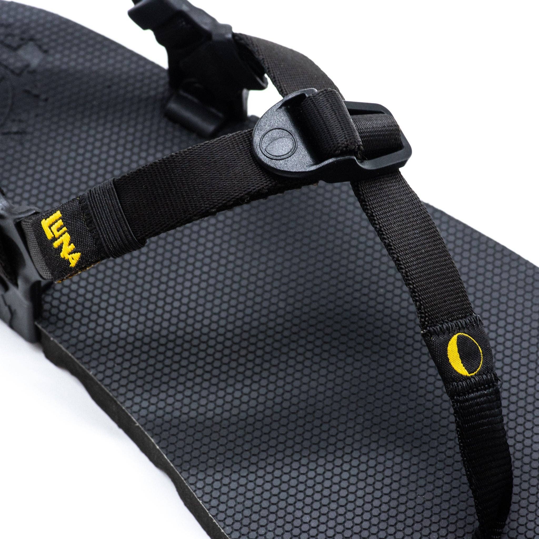 Mono Winged Edition - Black: Black / Imported / M9.5 W11.5