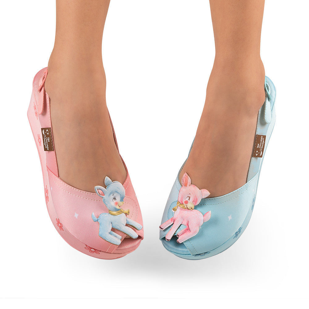 Chocolaticas® Deer Women's Sandal