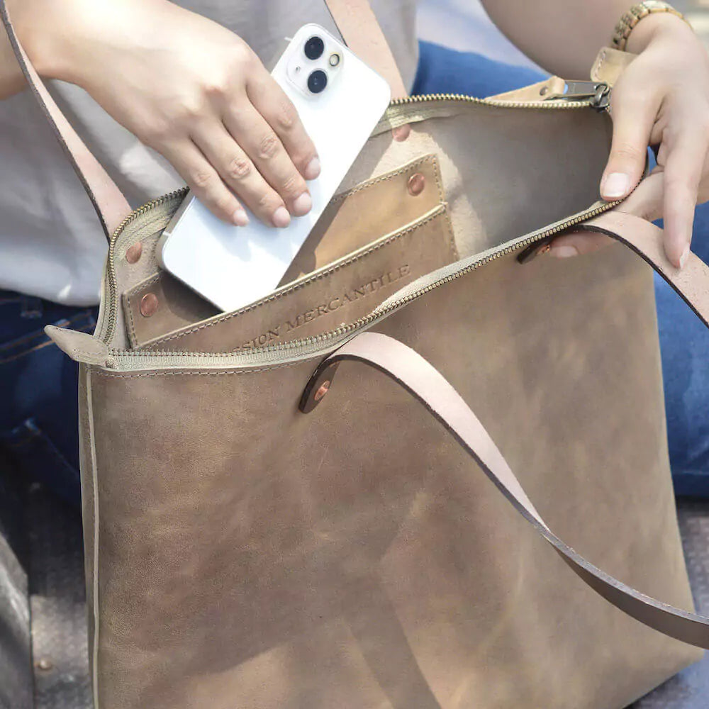 Eden LARGE Leather Tote Bag - Zippered