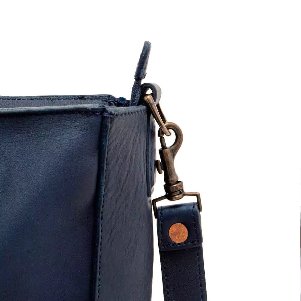 Ellington Leather Market Tote with Zippered Pouch