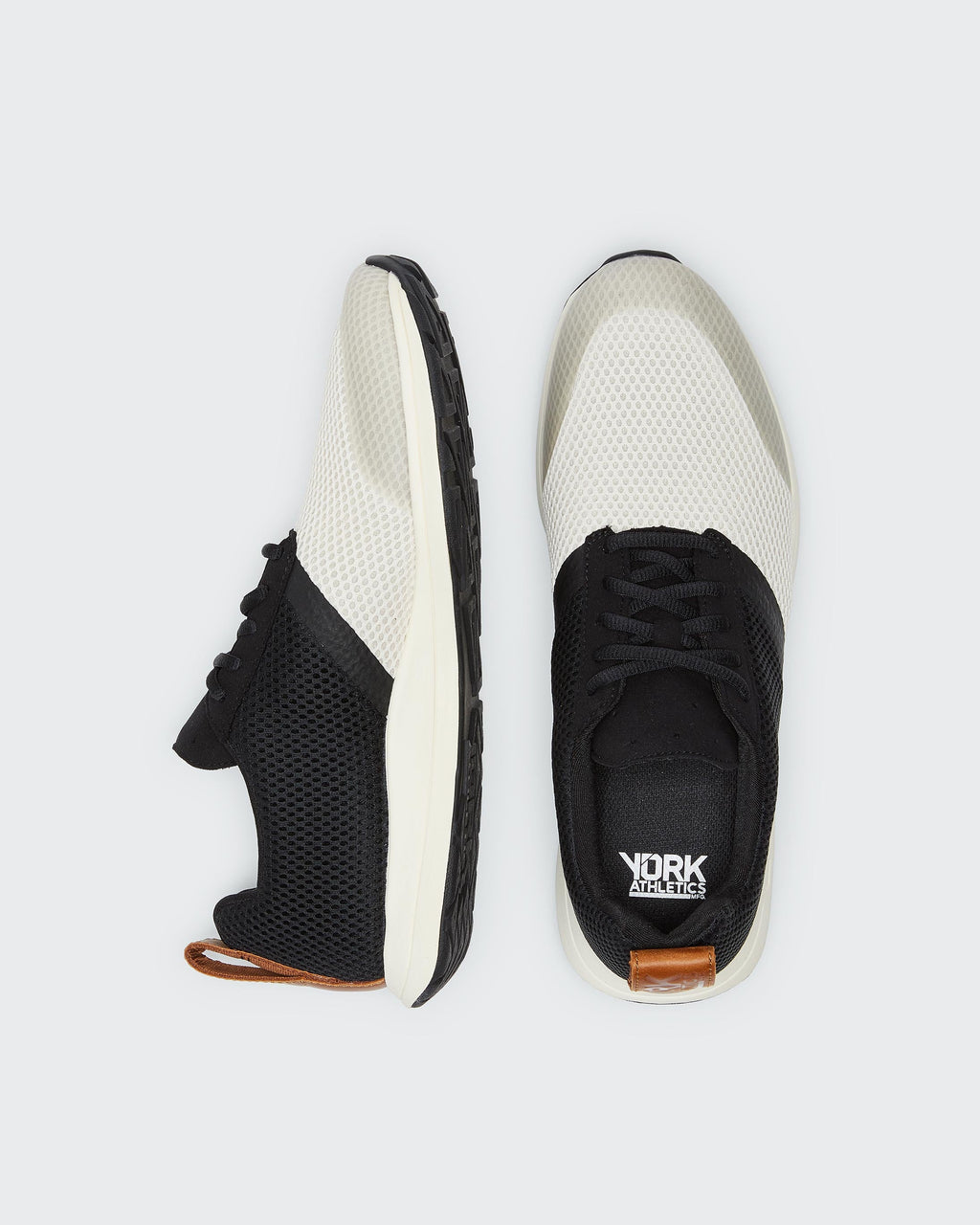 The Henry Runner / Mesh / Black & White