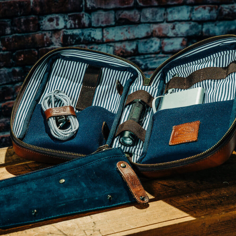 Heritage Leather "Doc" Electronics Organizer / Toiletry Kit