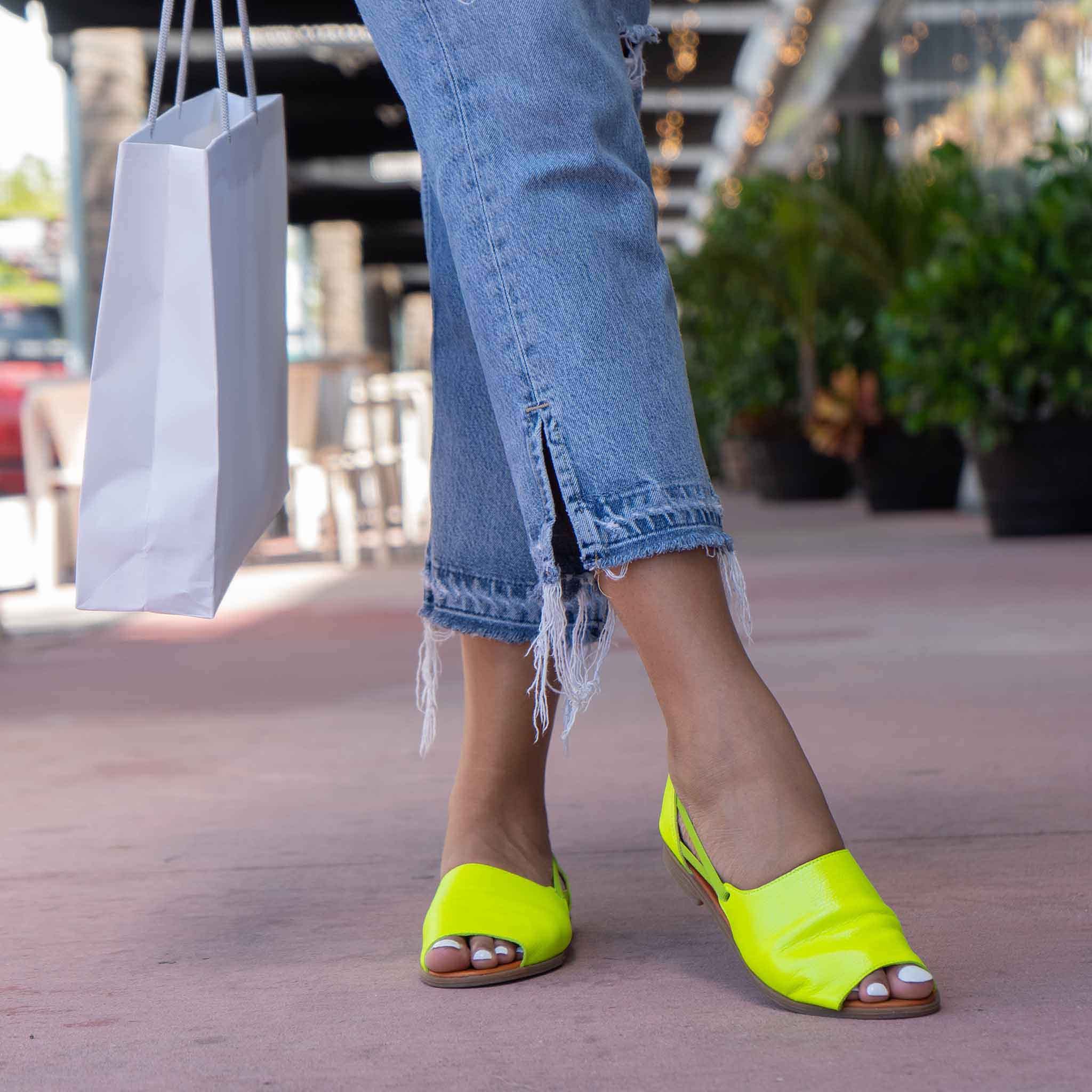 Fluo Green Peep Toes